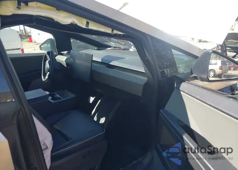 2024 Tesla Cybertruck All-Wheel Drive z USA, uszkodzony, nr VIN 7G2CEHEDXRA056643